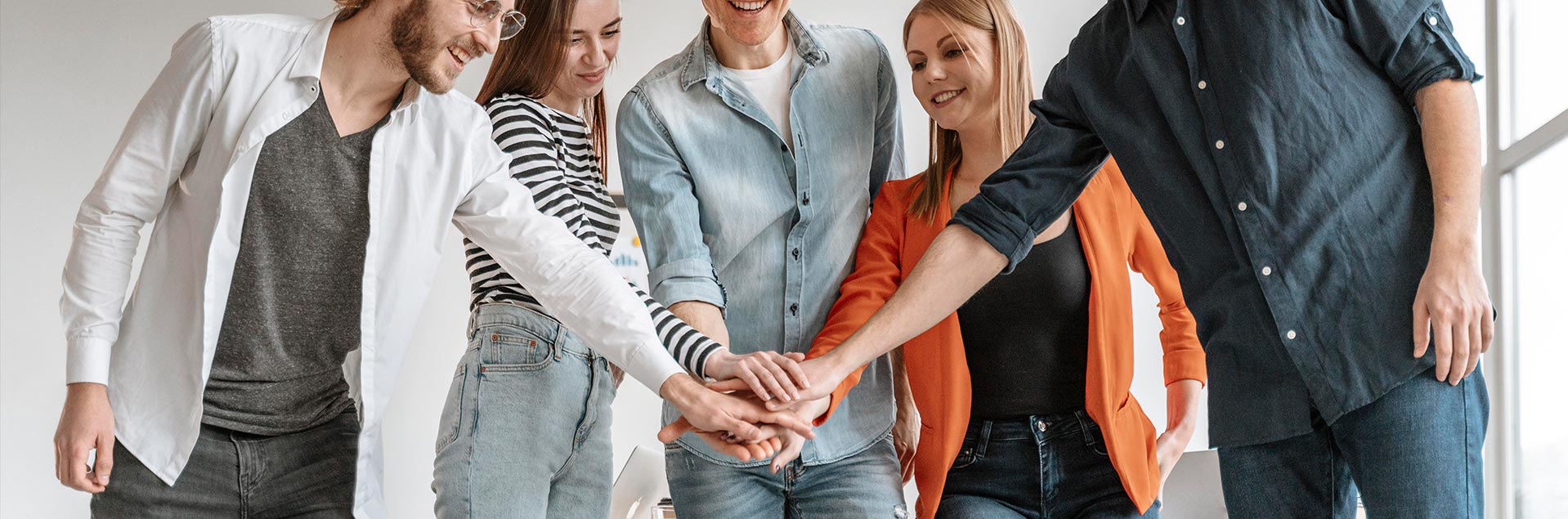 维拉报价,万欧欲签马,多特坚持,世界杯赛事,2026年世界杯,赛事动态,参赛球队,赛事安排